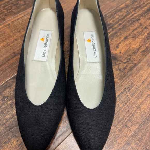 Liz Claiborne Elegant Black Loafers - Picture 1 of 5